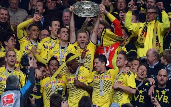 [Hỏi đáp] Dortmund vô địch Bundesliga bao nhiêu lần? 
